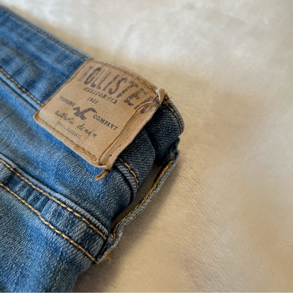 Hollister Light Blue Denim Skinny Jeans - Picture 6 of 6